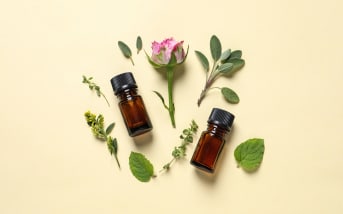 Thym, sauge, romarin… Les herbes à métamorphoser en soins cosmétiques DIY