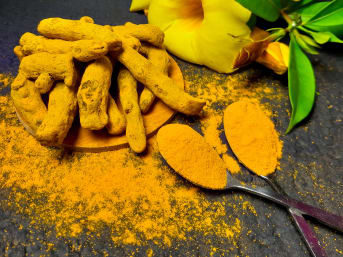 Curcuma : une épice aux propriétés incroyables pour le bien-être et la beauté