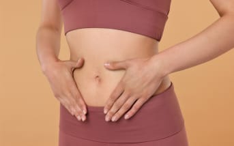 Estomac gonflé et dur :  les approches naturelles
