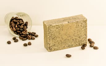 Panetto detergente ed esfoliante "Coffee Body Scrub"