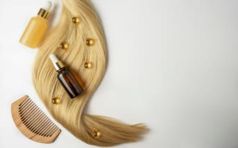Comment soigner naturellement des cheveux colorés abîmés ?