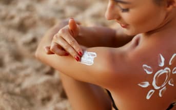 Proteggersi dal sole: quale SPF scegliere? 