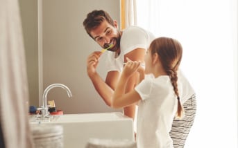 Veiller à une bonne hygiène bucco-dentaire avec les huiles essentielles