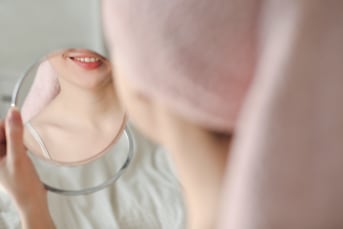 Acne: 6 consigli per ridurre le imperfezioni in modo naturale