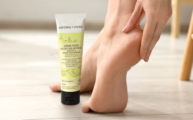 Carrousel-FT Creme-P-cHqfPaW0