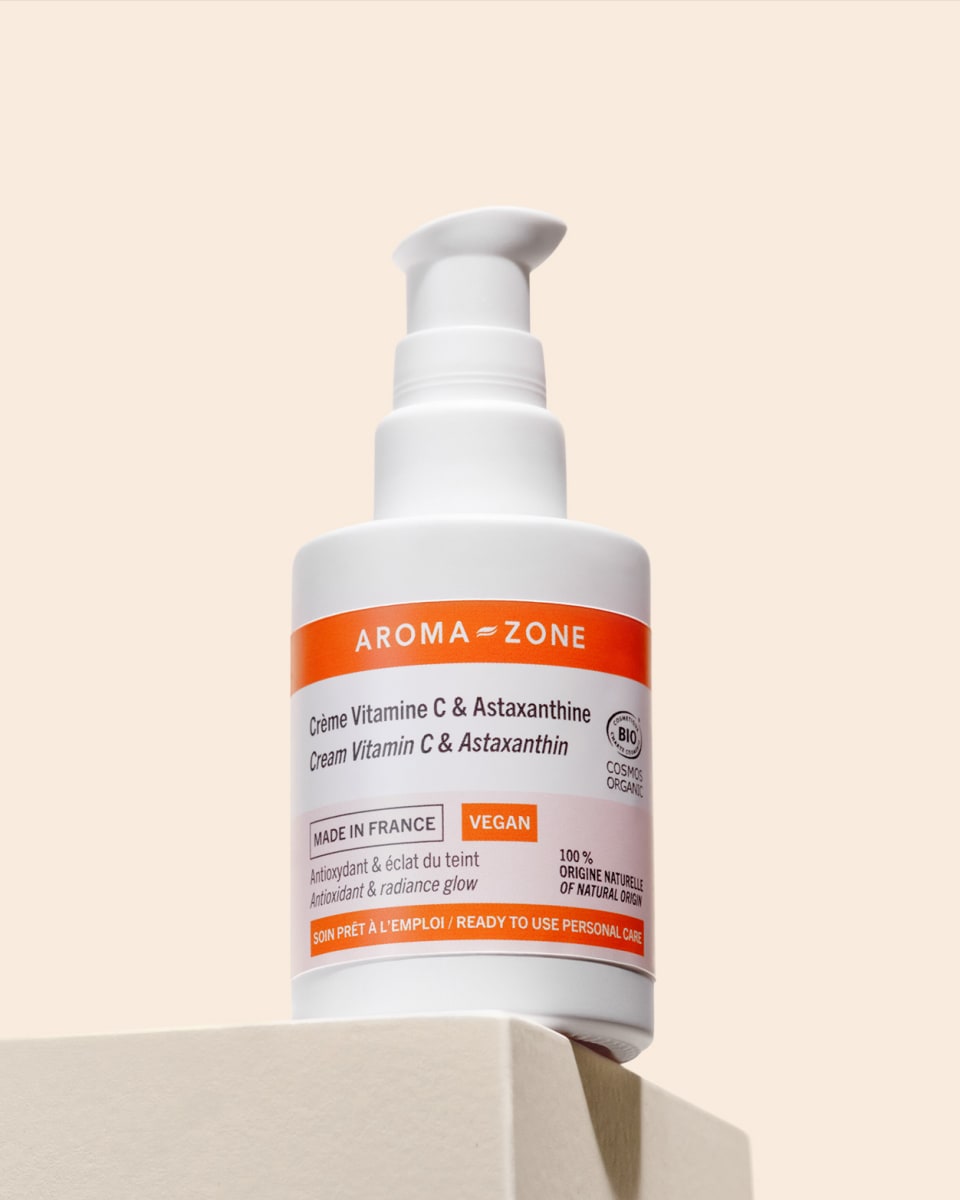 Organic Vitamin C & Astaxanthin Cream carousel