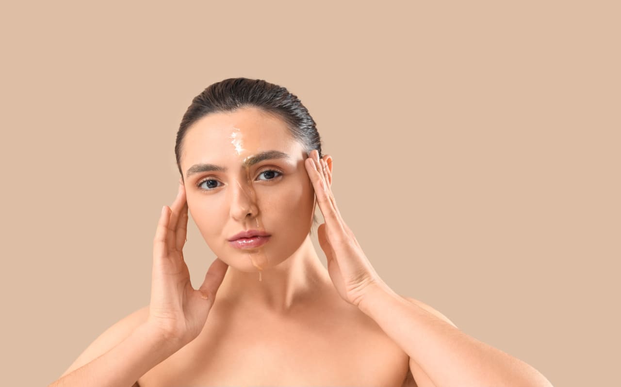 Réaliser un masque visage au miel pour illuminer son teint