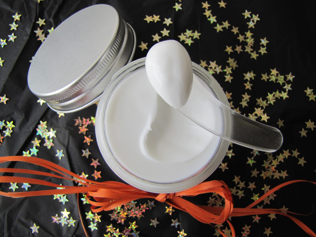 Crème fraîche onctueuse protectrice et réparatrice mains & pieds