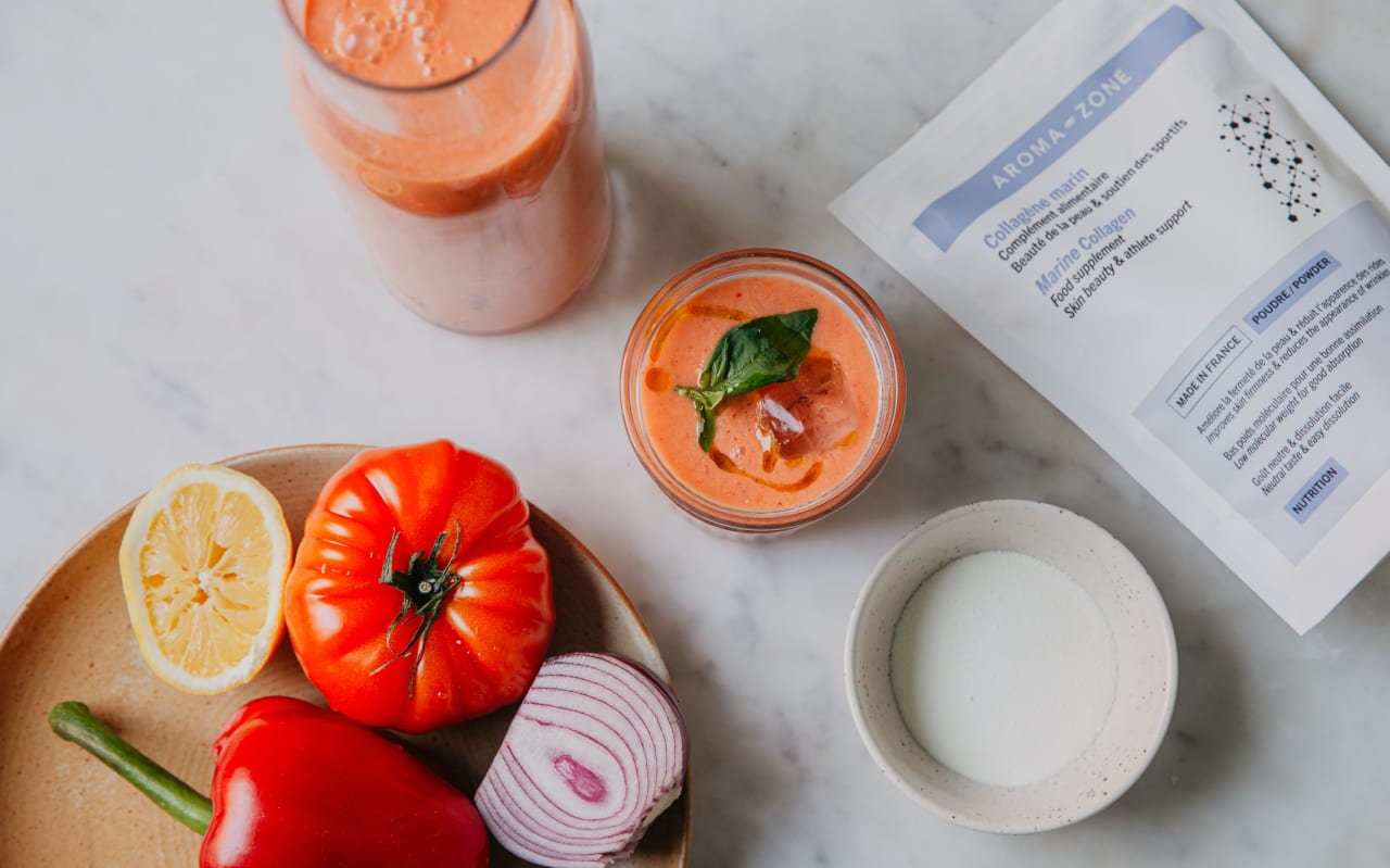 Gaspacho de tomates traditionnel au collagène marin : une soupe froide fraîche et régénérante