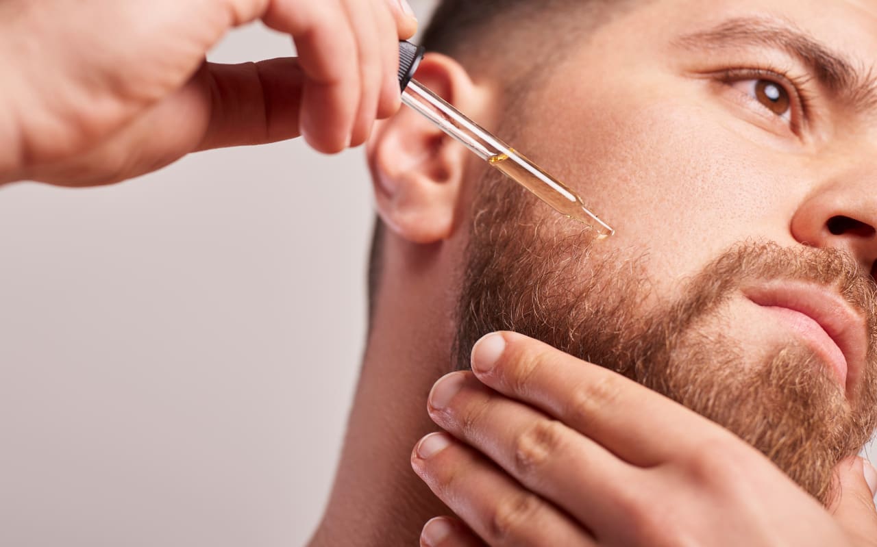 Entretenir sa barbe avec des soins naturels
