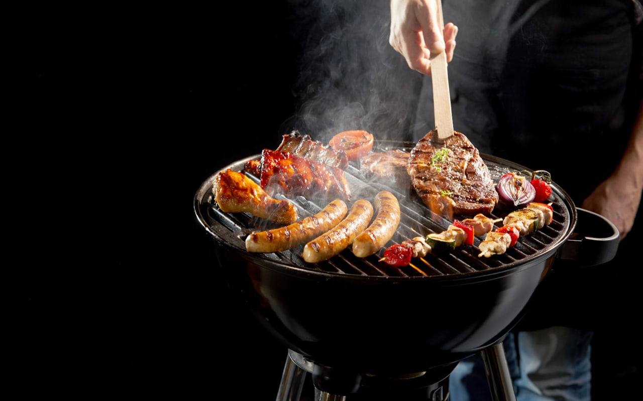 Barbecue : les secrets d’un nettoyage naturel vraiment efficace