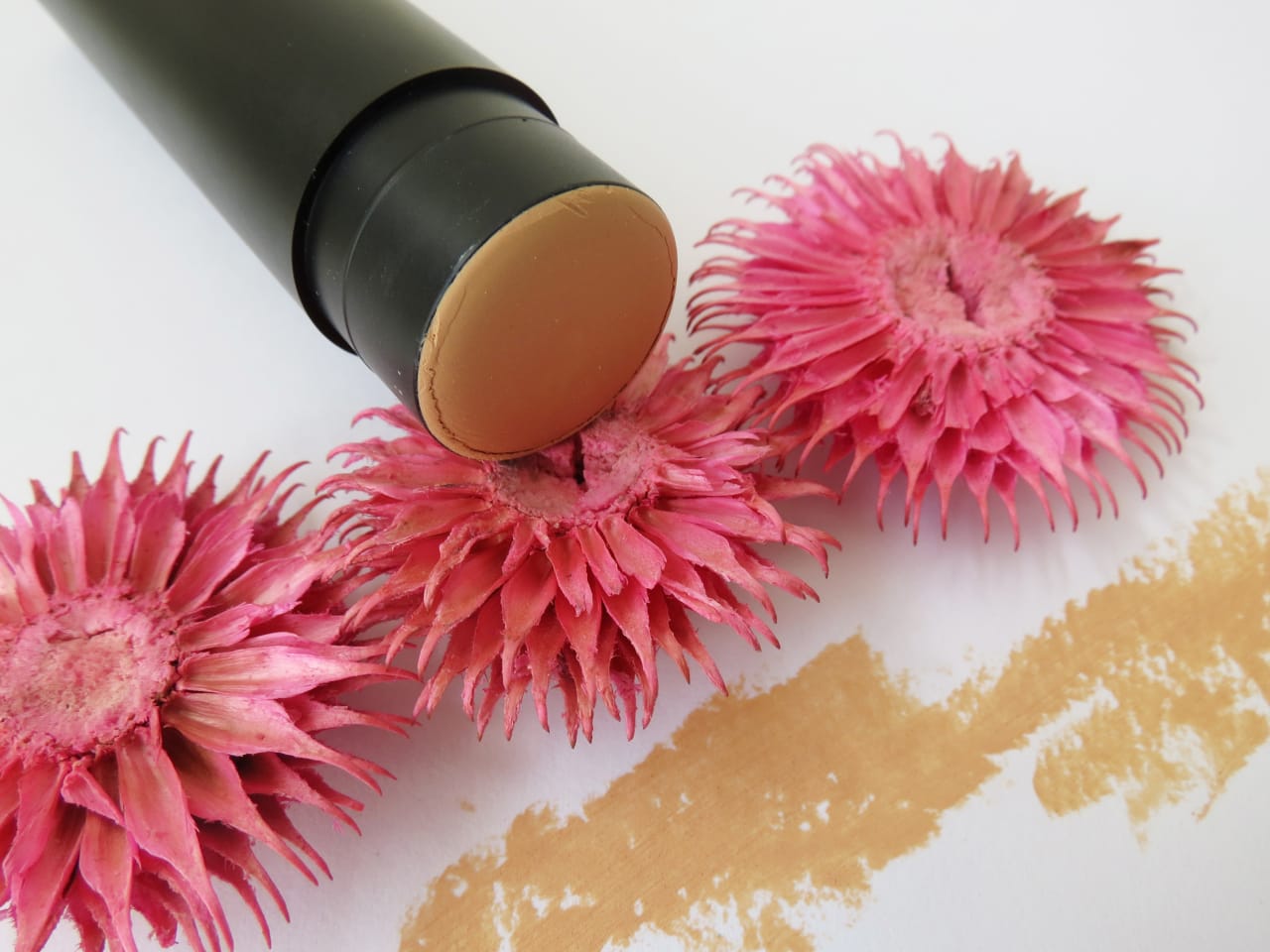 Stick correcteur teinte corail