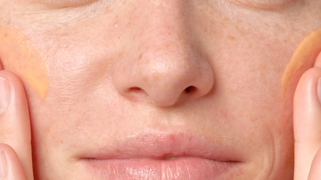 Quali forme di vitamina C scegliere per la luminosità della pelle?
