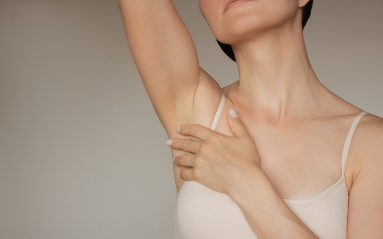 Comprendre l'eczéma des aisselles et le soulager naturellement