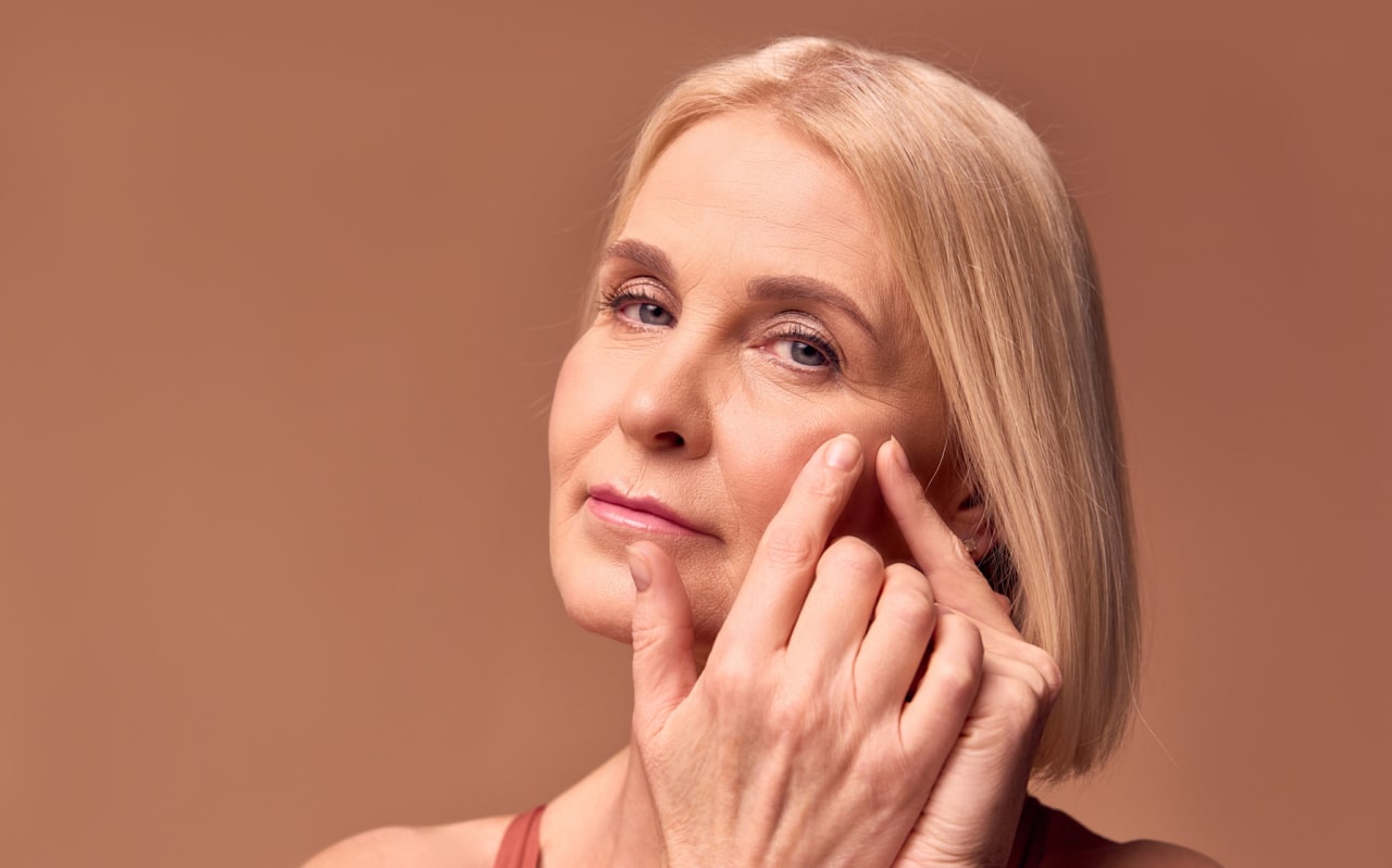 Comment enlever les squames sur la peau ?