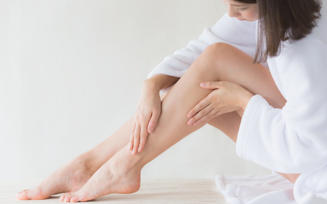 Jambes lourdes et chaleur : Quel lien ? 