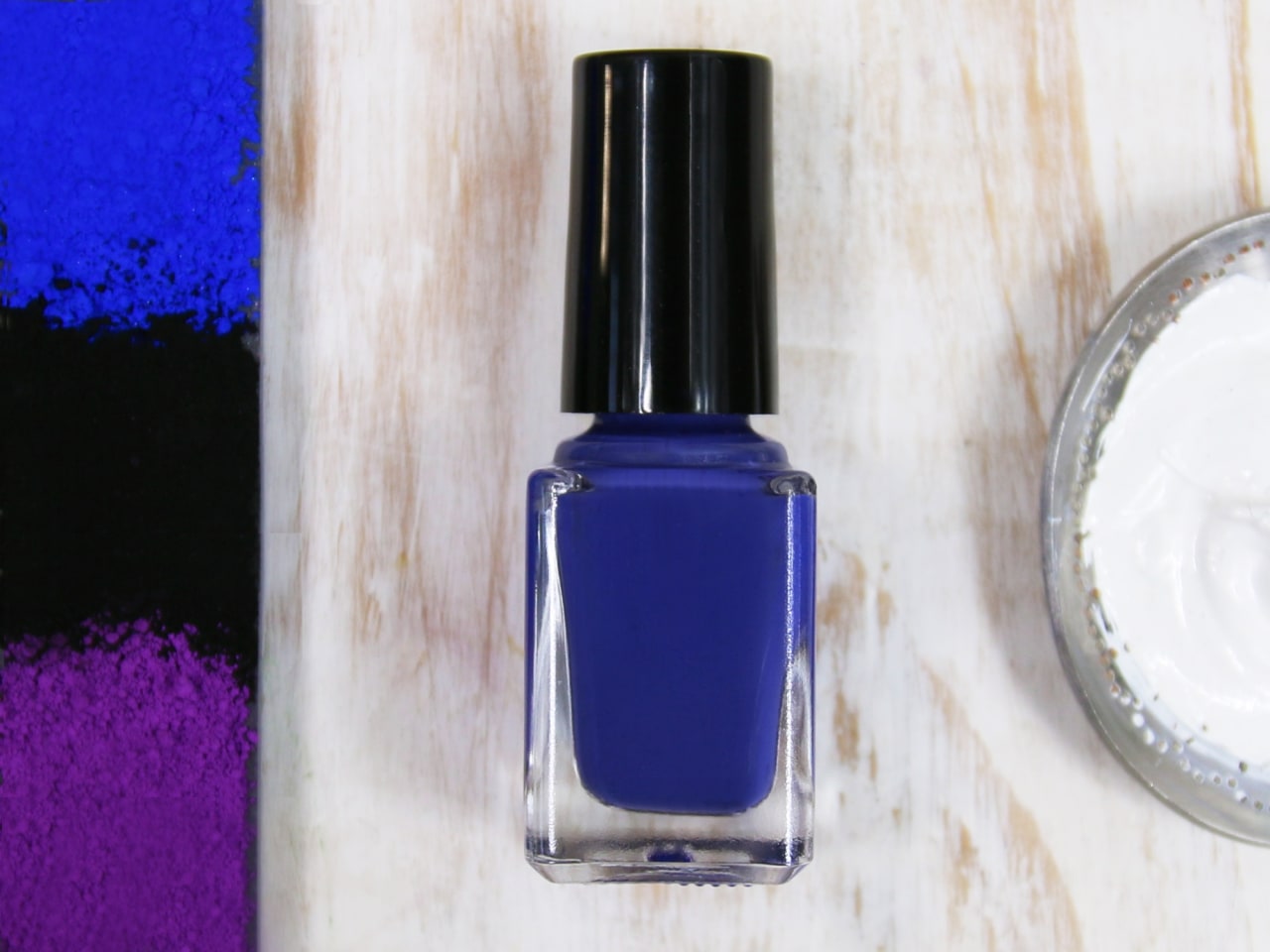 Vernis à ongles navy
