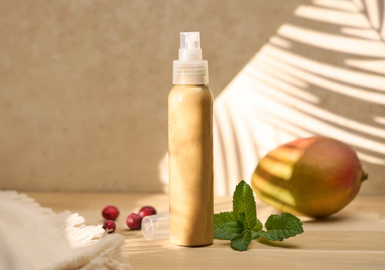 Crème bronzante sans soleil à la DHA naturelle, mangue et acérola