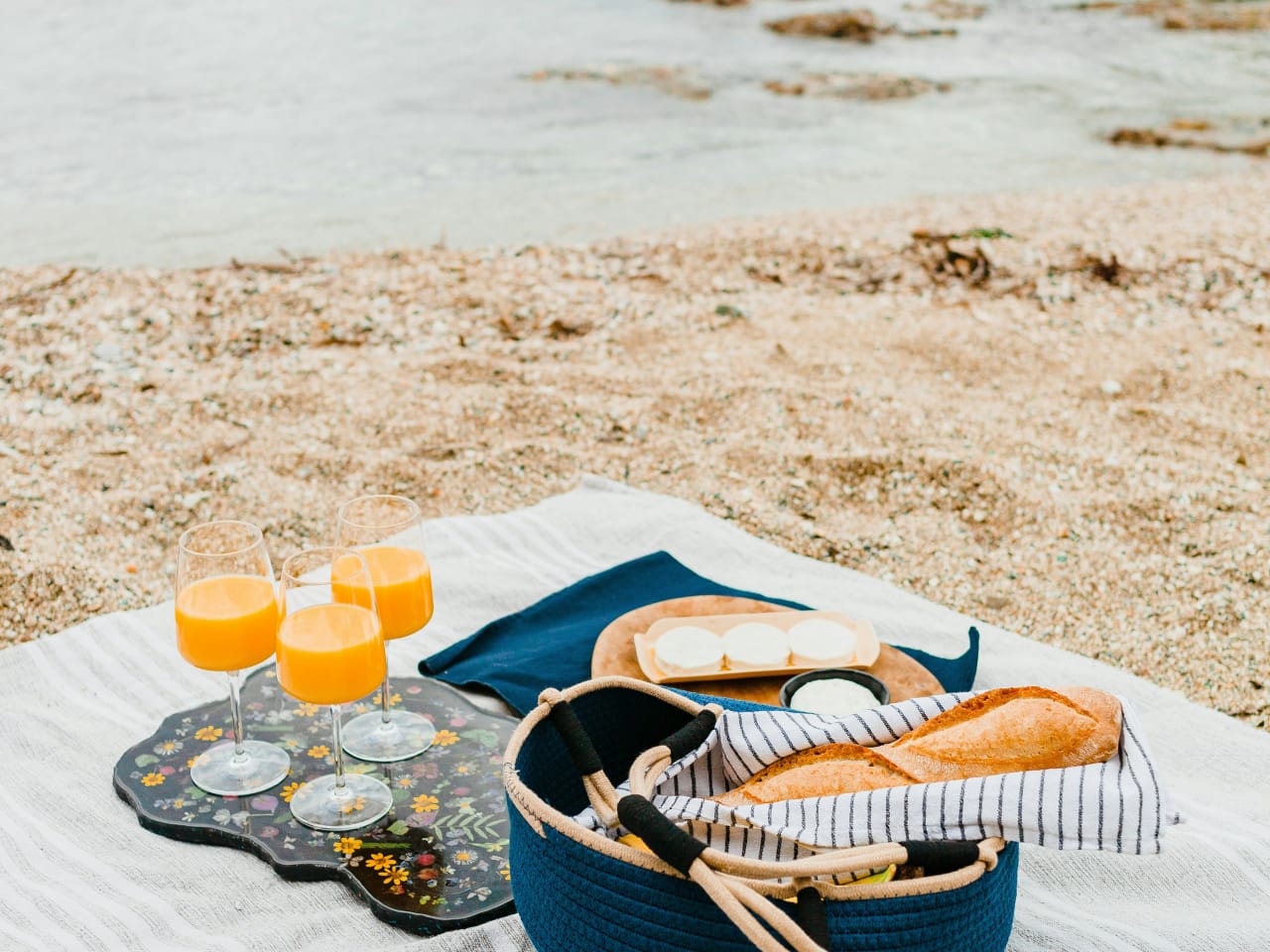 Pique-nique sain à la plage : Nos idées de plats rapides, délicieux et sains à déguster sur la plage