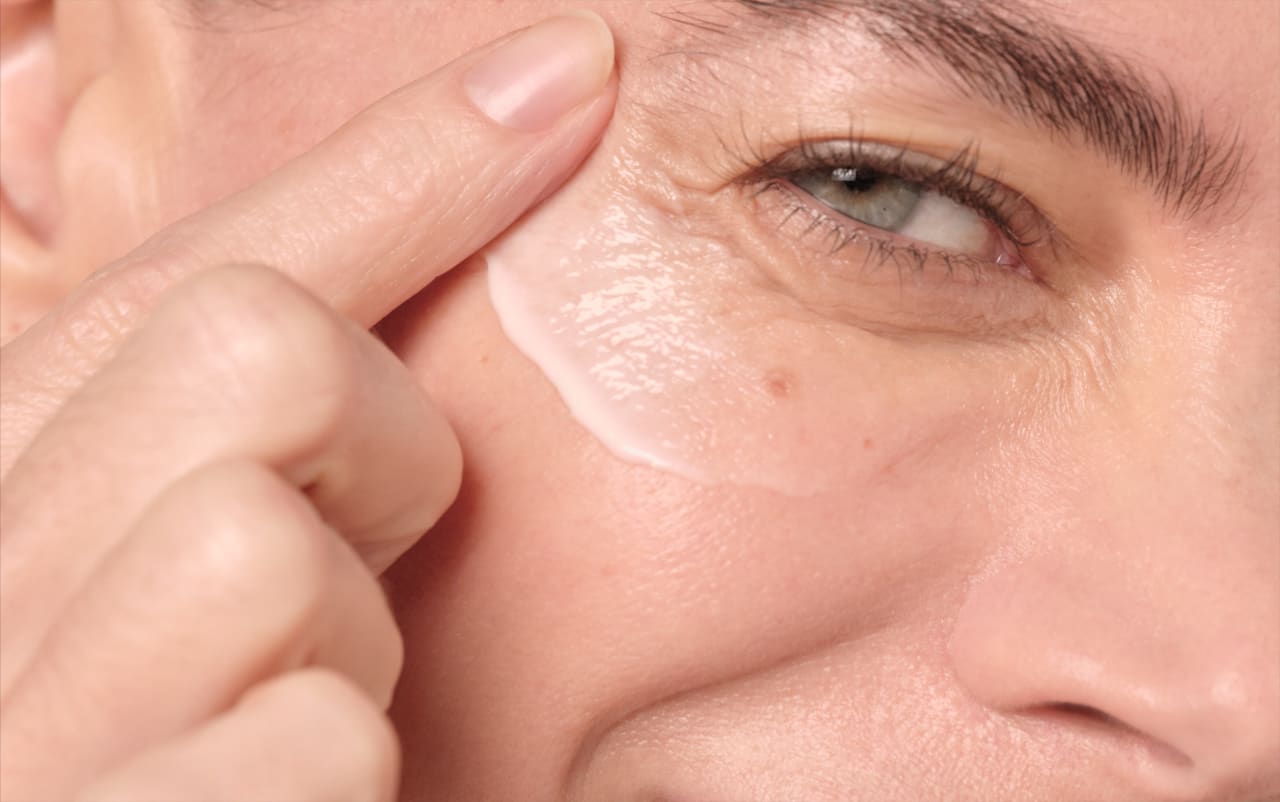 Theine & Hyaluronic Acid Eye Contour Cream: for a fresher, more radiant look