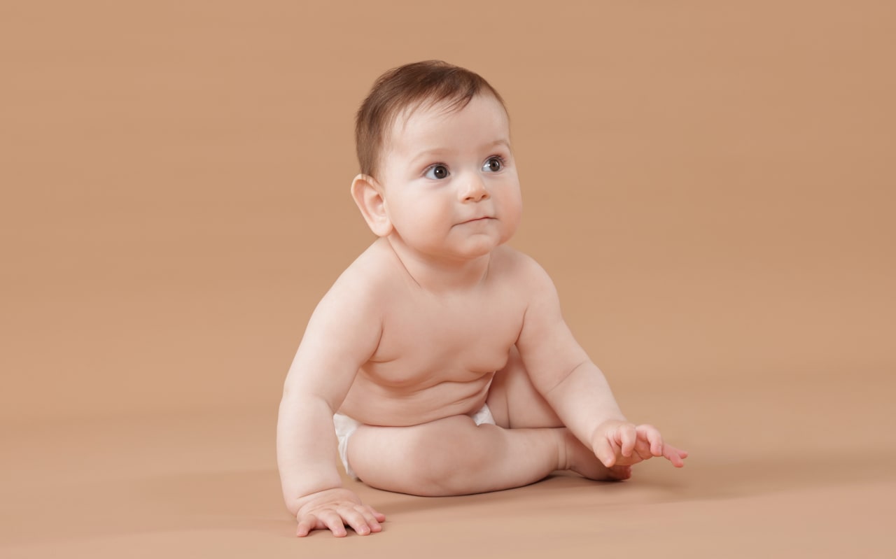 Bouton allergie bébé : comprendre l’origine des éruptions cutanées