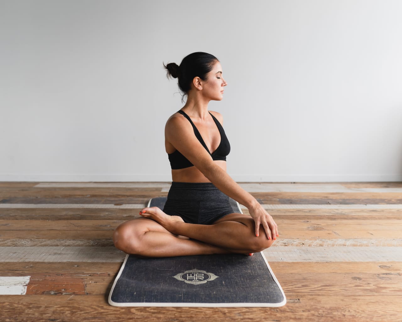 Exercices et yoga pour l'endométriose : renforcer le corps naturellement pour mieux gérer les douleurs