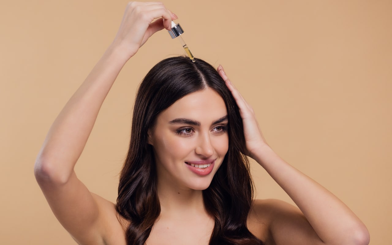 Sérum cheveux : que choisir pour obtenir une belle chevelure au quotidien ?