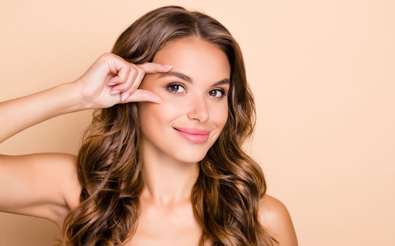 Forme sourcils : astuces naturelles pour une ligne harmonieuse