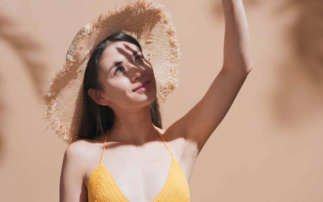 Prévenir et soulager un coup de soleil du cuir chevelu