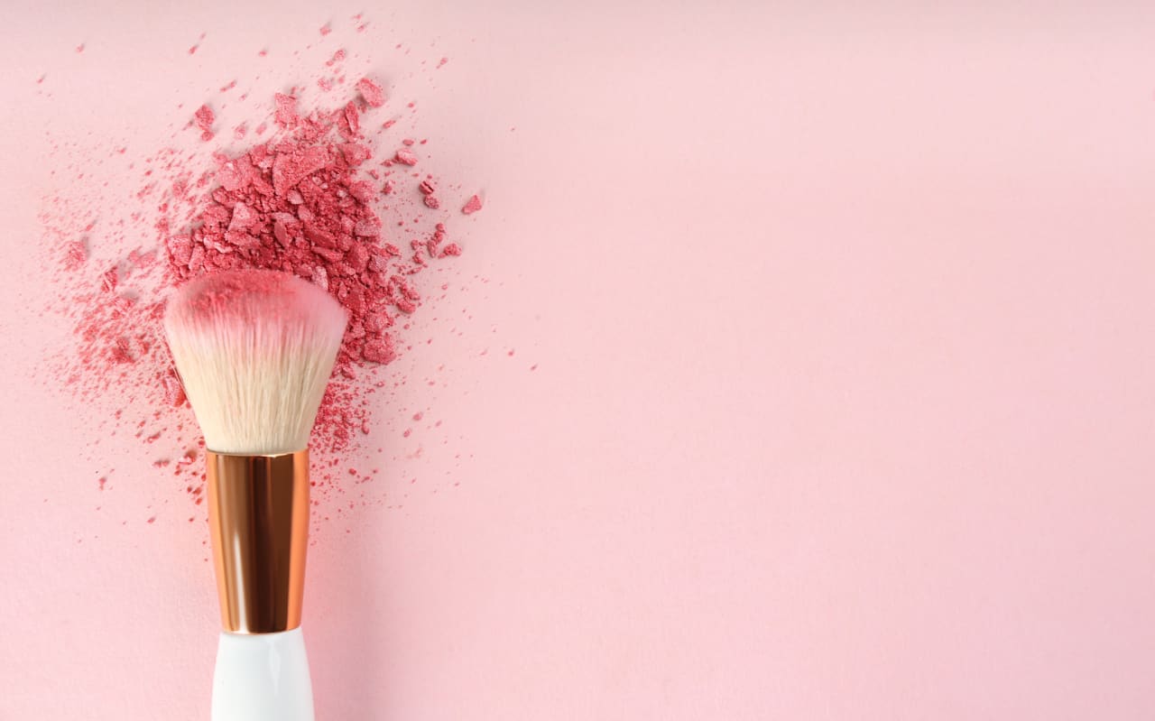 Blush blindness: la tendenza beauty che sta facendo discutere