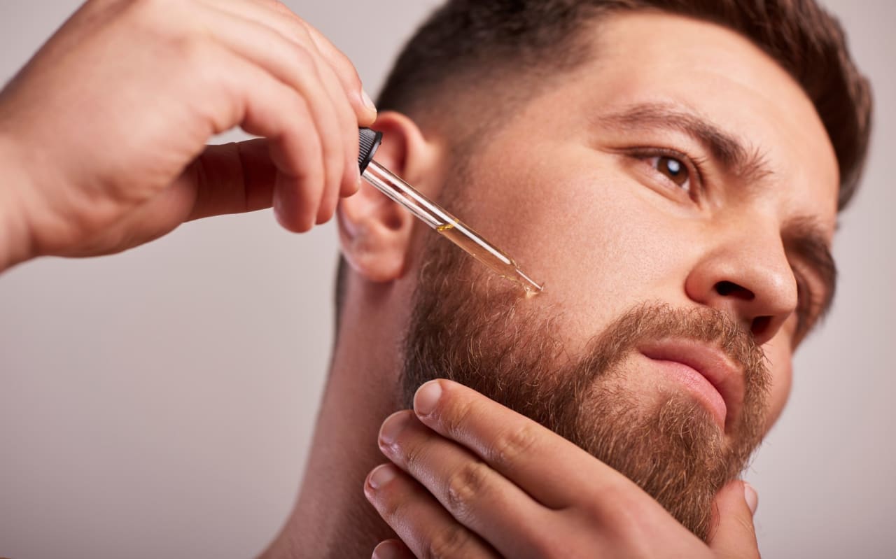 Castor oil for beards: benefits and advice on use
