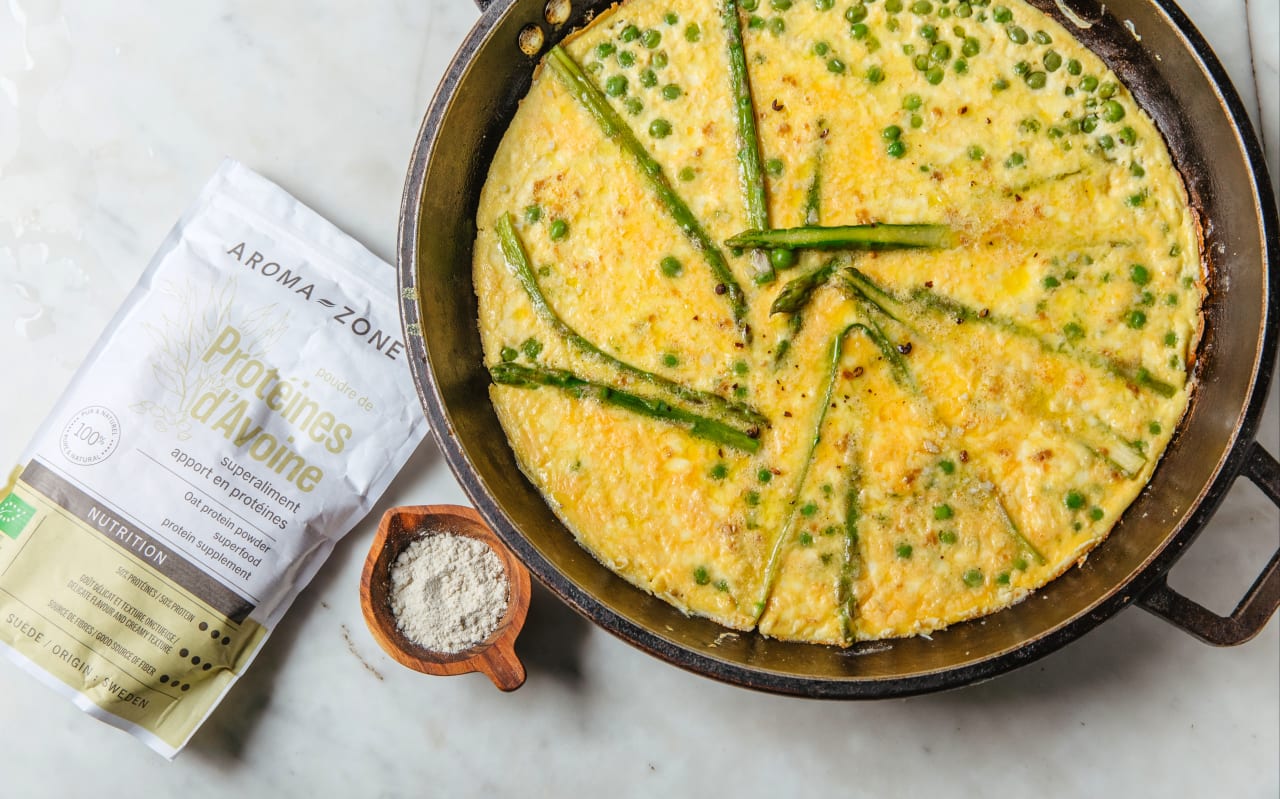 Frittata asperges & petits pois à la protéine d’avoine : une recette printanière légère et nourrissante