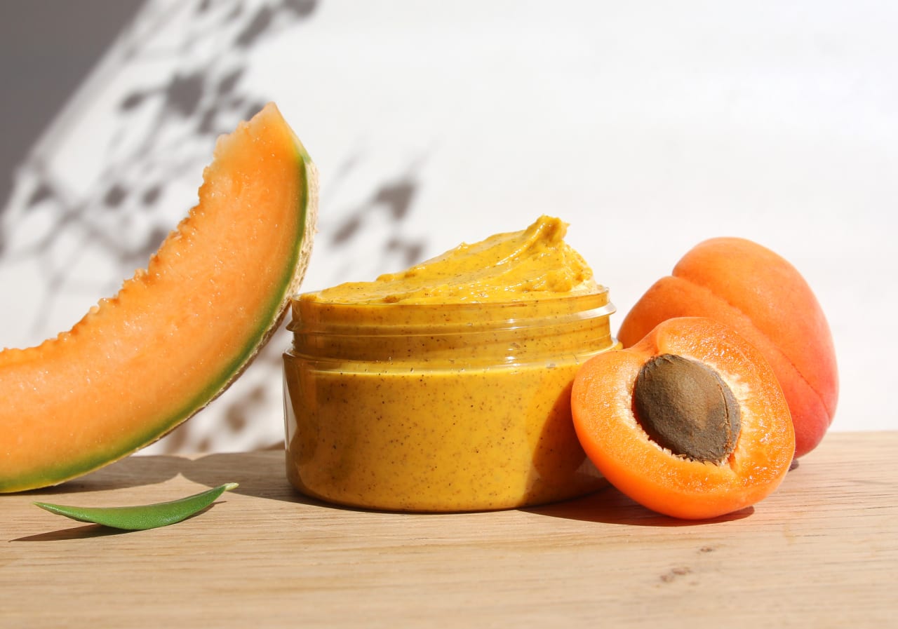 Gommage corps aux fruits d'été