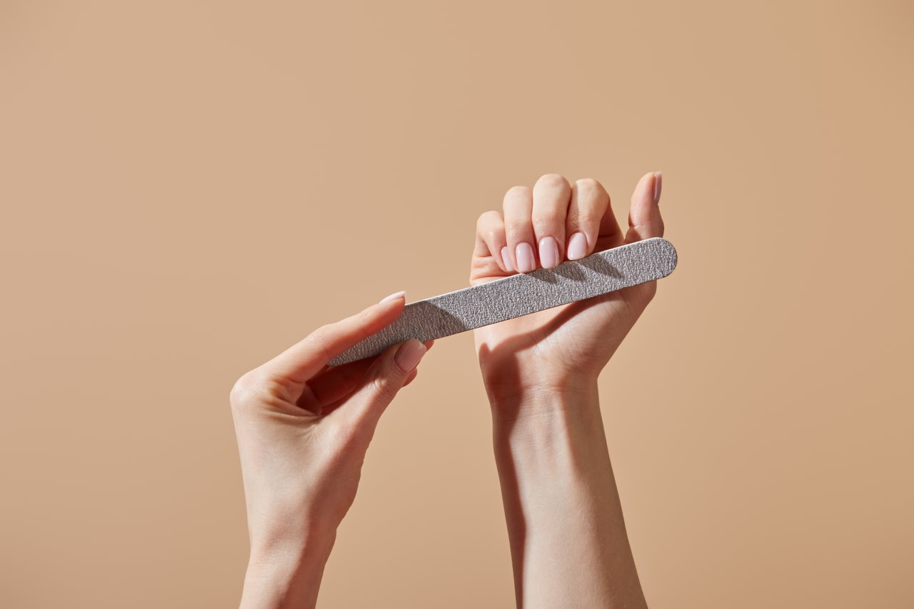 Come rinforzare le unghie fragili in modo naturale?