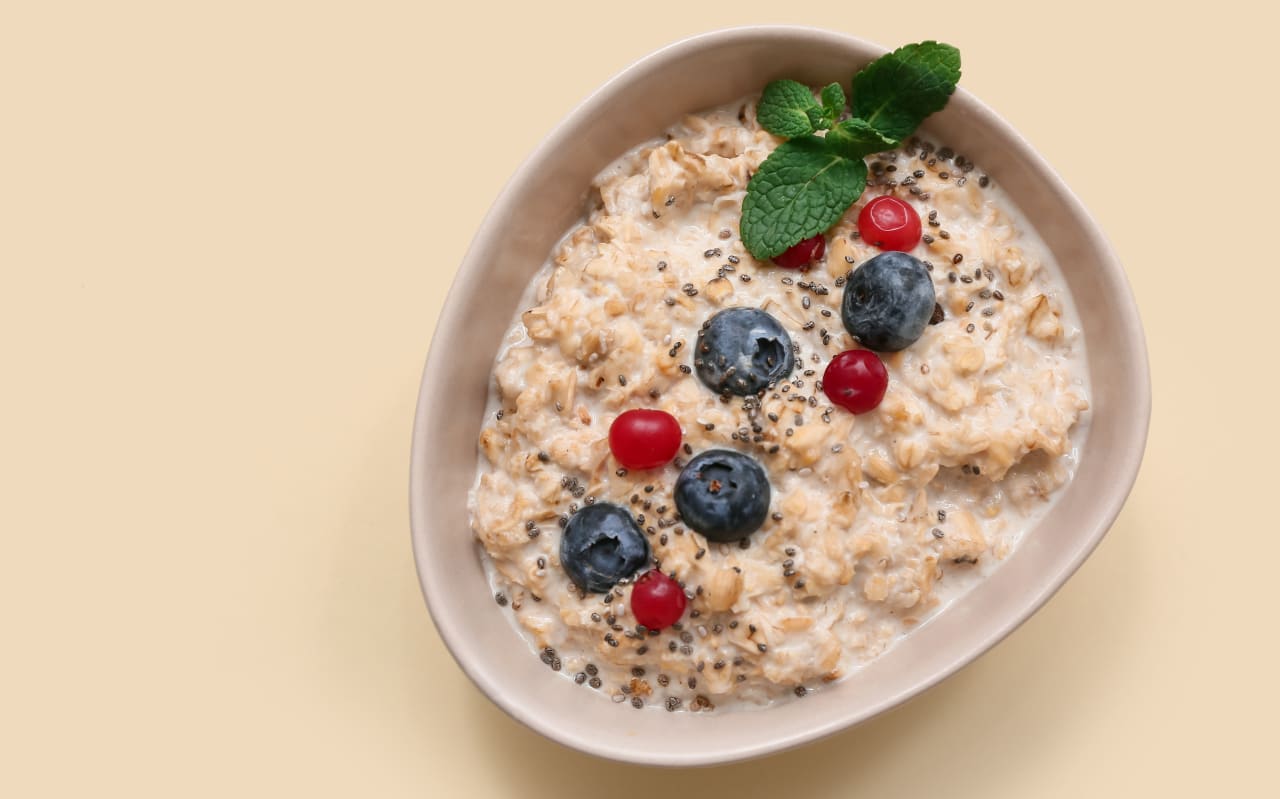 Petit déjeuner anti-acné : bienfaits et idées