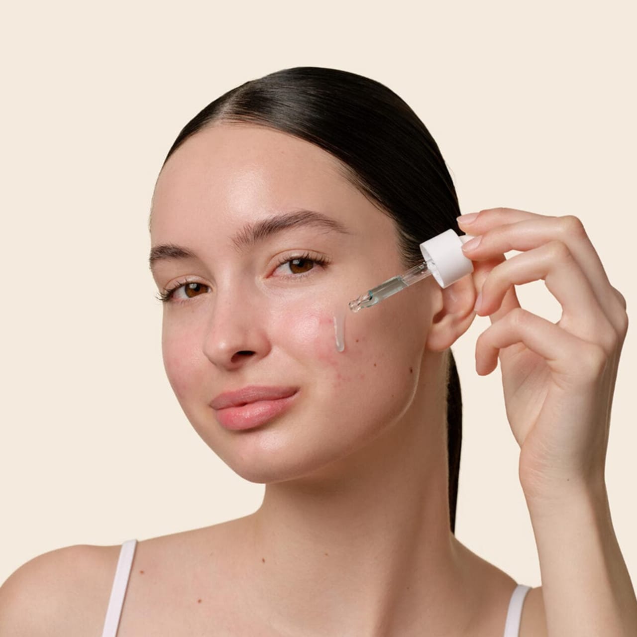 serum-niacinamide-application-0153