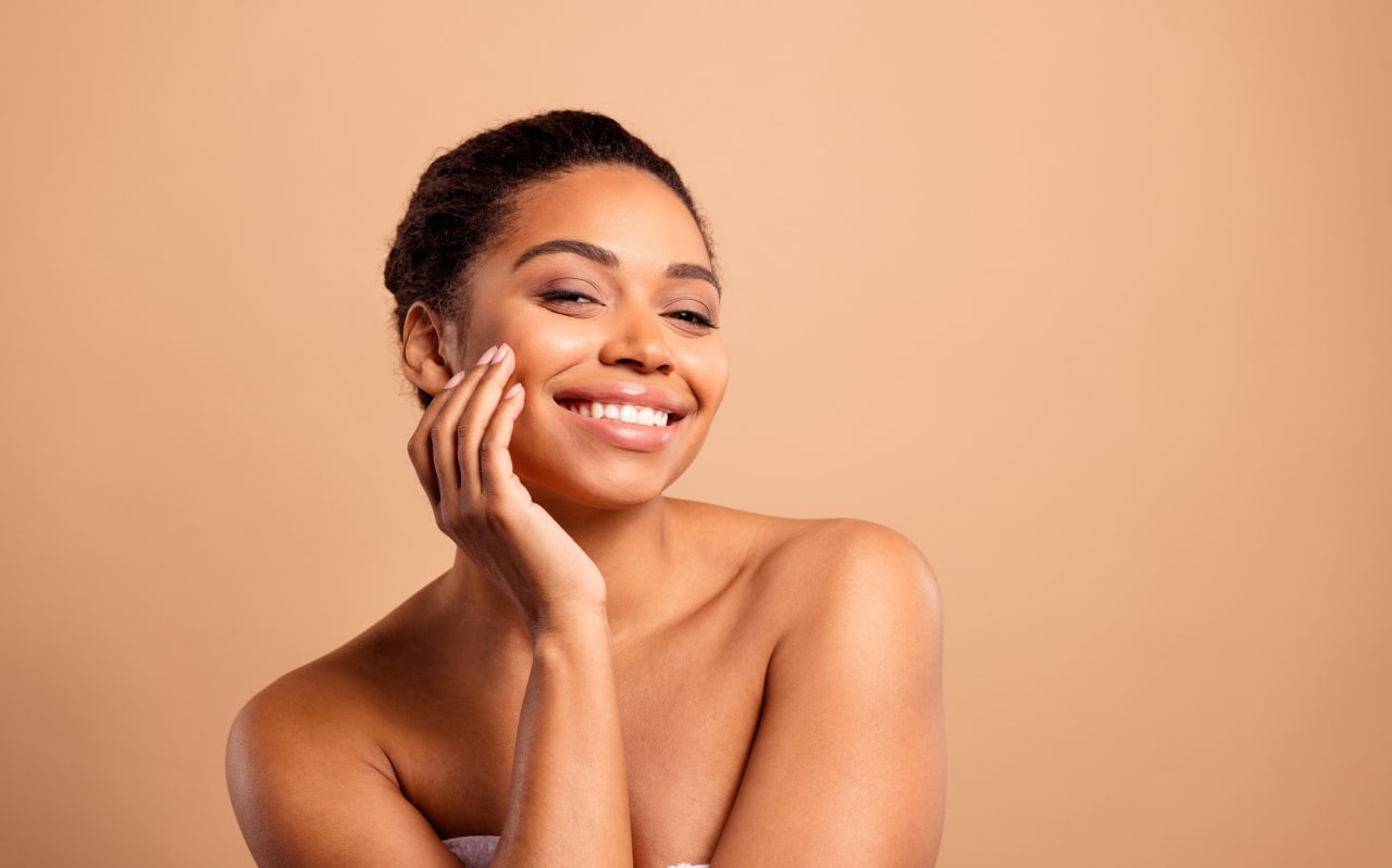 Pores dilatés : comment les resserrer naturellement ?