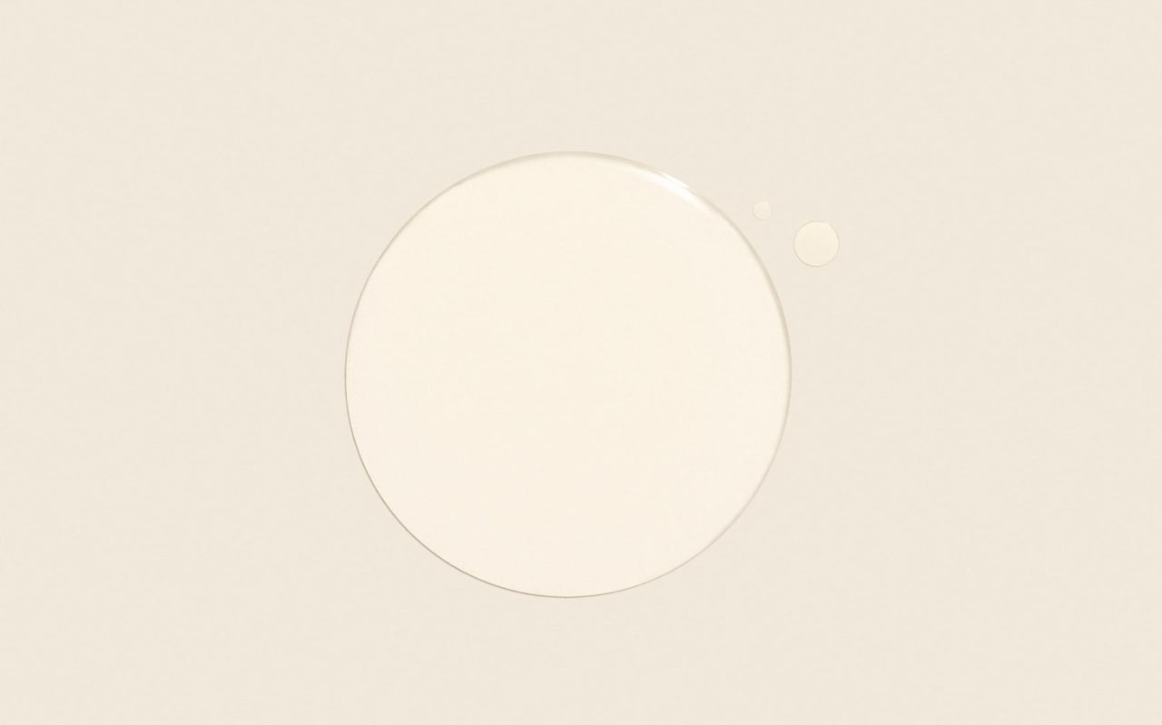  Aroma-Zone Camellia Vegetable Oil