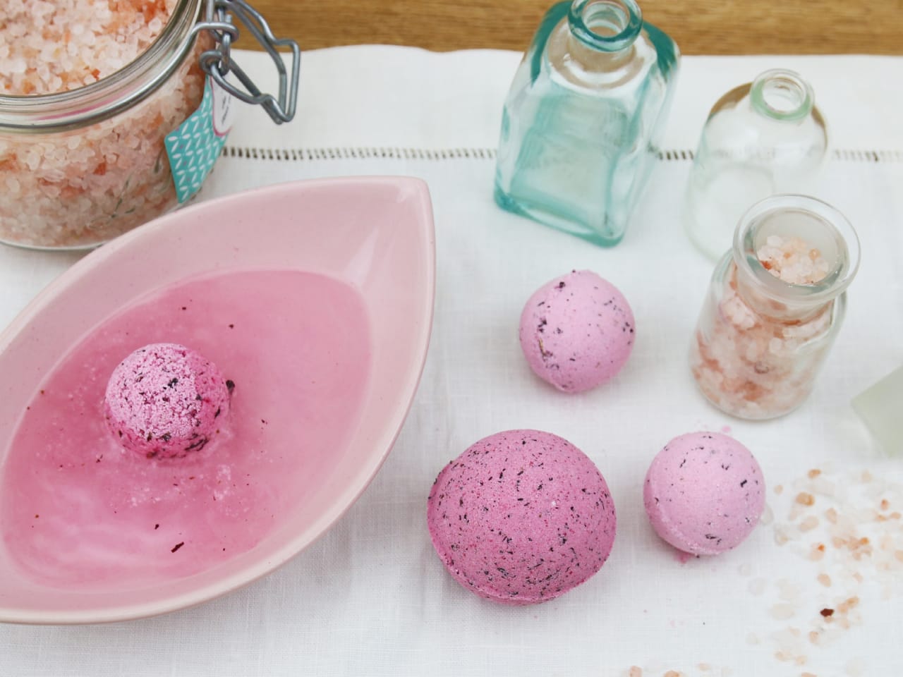 Boules de bain effervescentes "fleurs d'hibiscus"