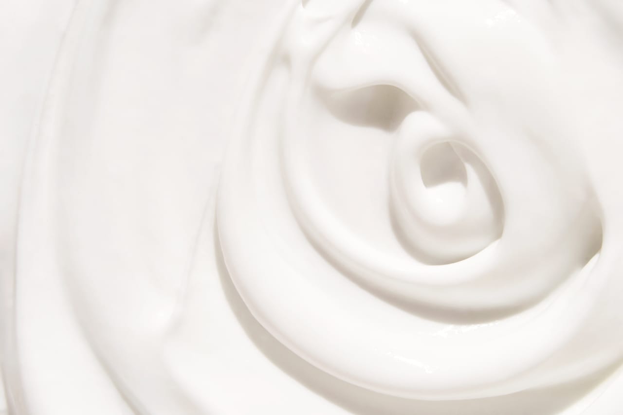 Les émulsions cosmétiques : principes, usages et fabrication maison