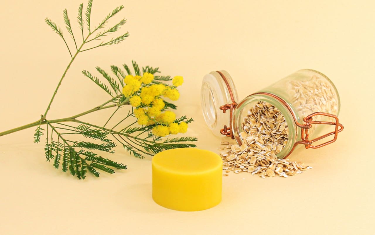 Démaquillant solide huileux "douceur avoine & mimosa"