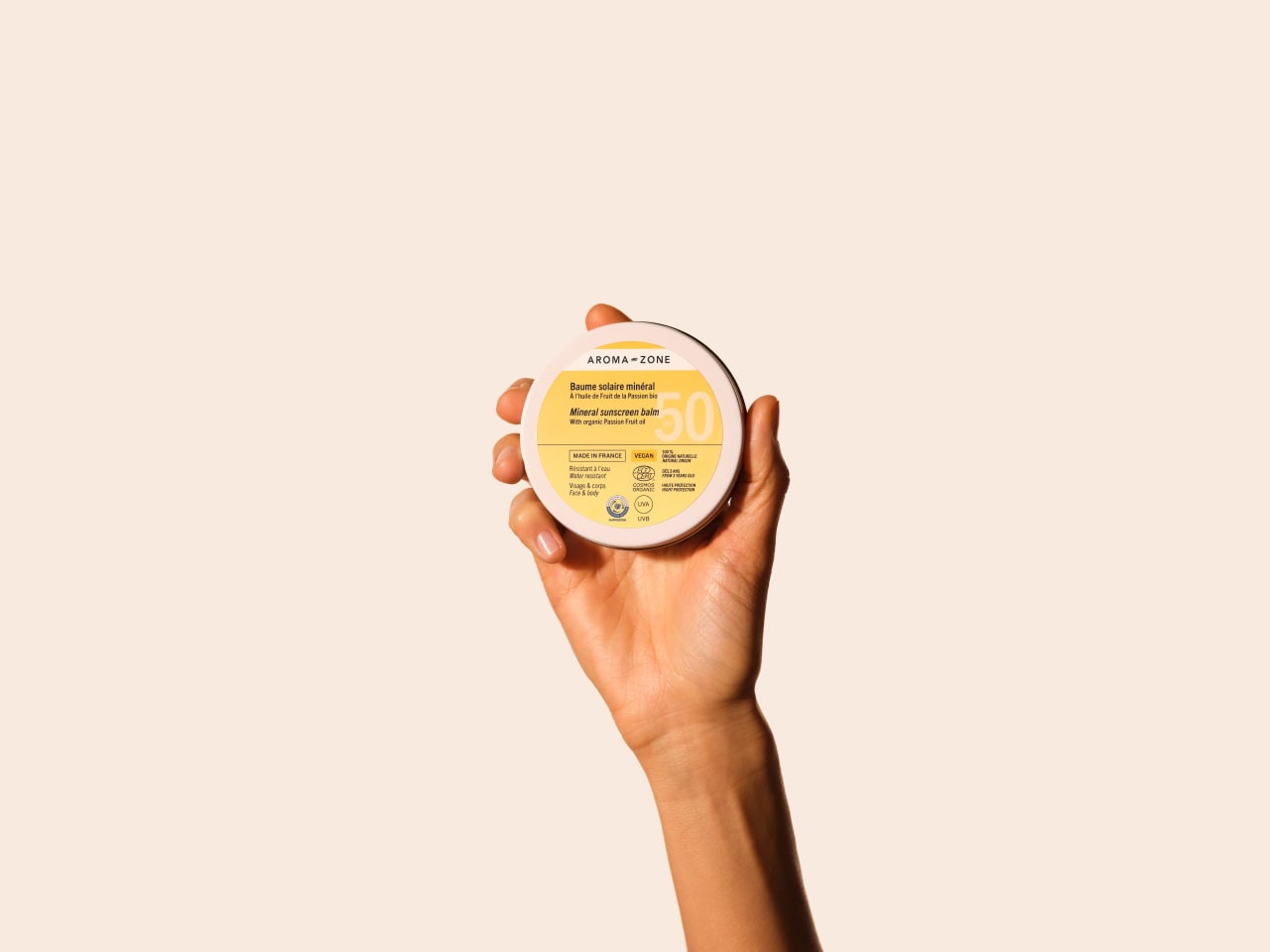 Le baume solaire : une texture fondante pour protéger la peau des UV