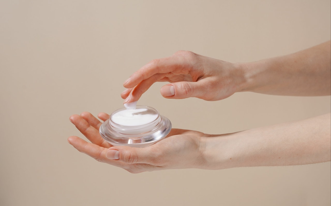 Connaissez-vous la différence entre un sérum et une crème ?