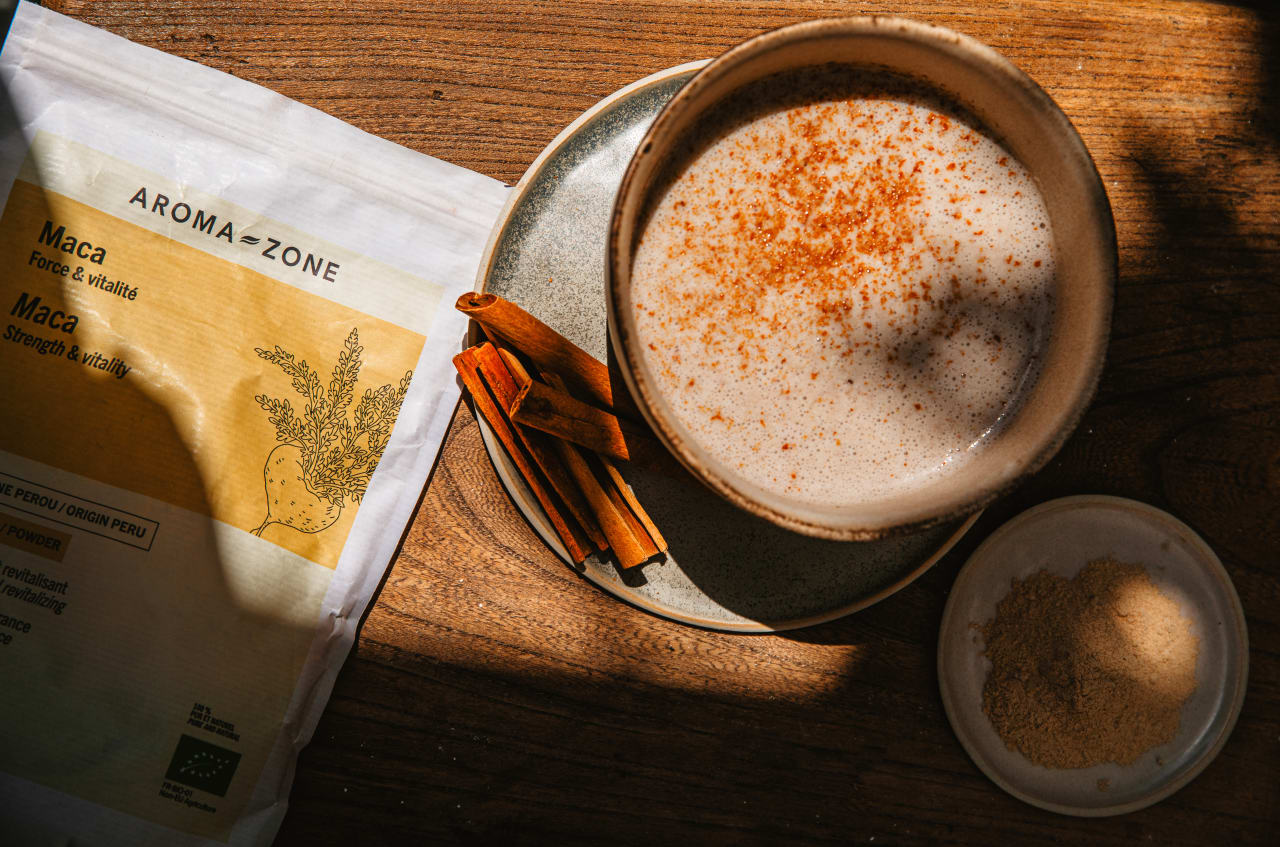 Comment préparer un latte réconfortant à la maca et à la cannelle ?
