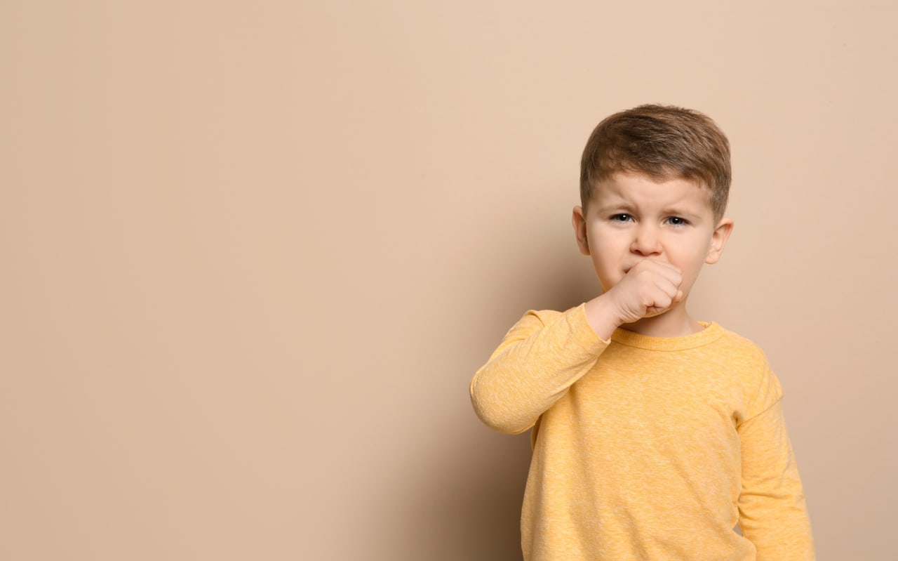 Comment reconnaître la coqueluche chez l'enfant ?