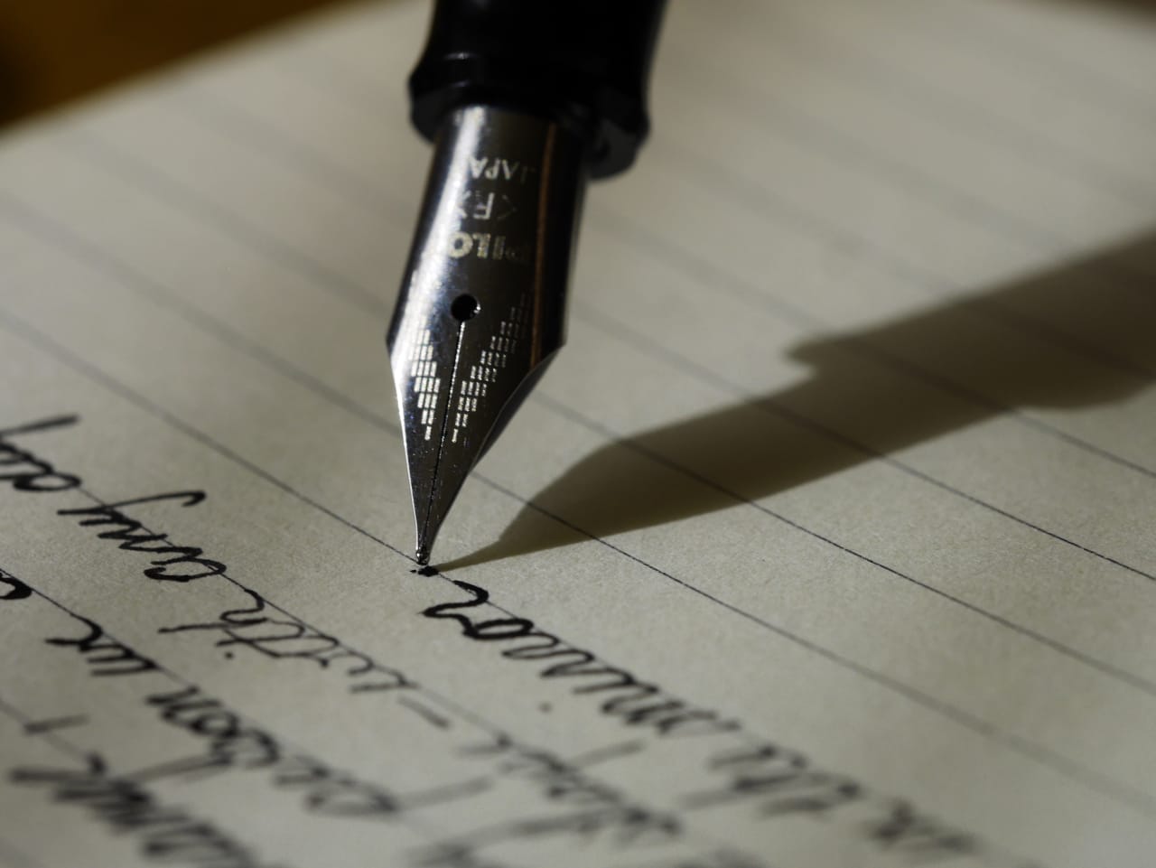 Bien-être émotionnel et écriture thérapeutique : Le pouvoir des mots pour vous sentir mieux