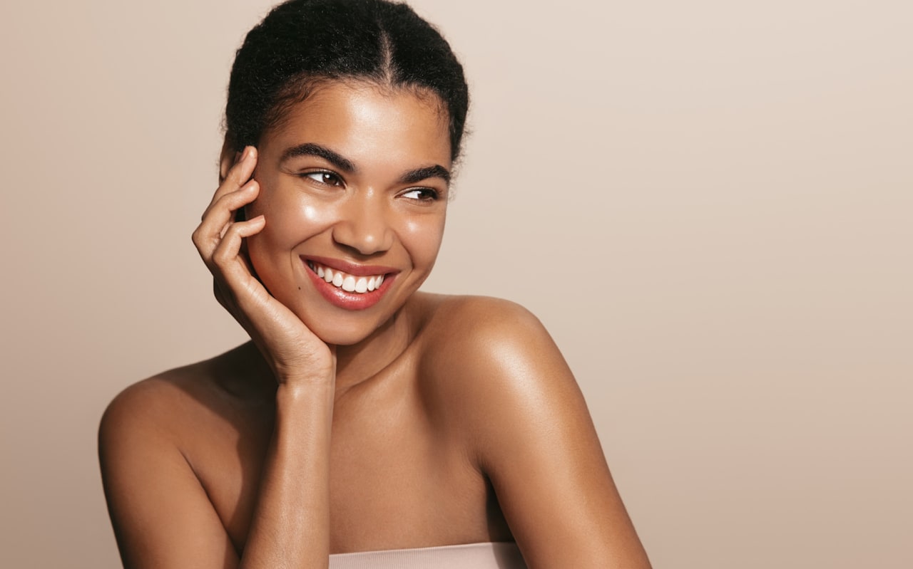 Toutes nos astuces naturelles pour créer un teint glowy et lumineux
