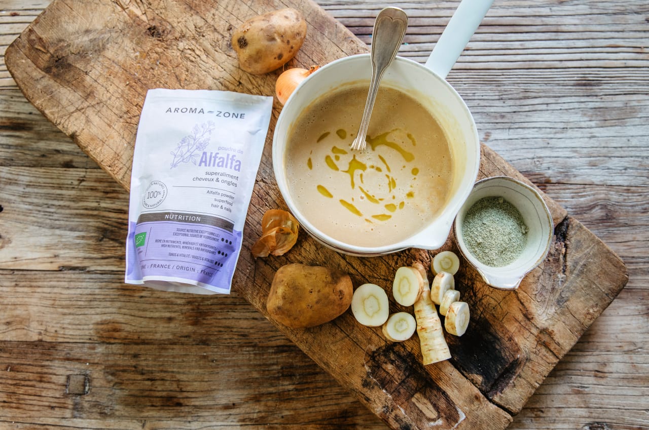 Velouté de Topinambours et Alfalfa : soupe crémeuse et reminéralisante