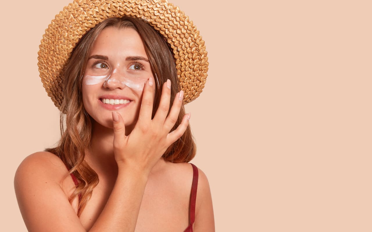 Sunscreen layering: cosa c’è da sapere?