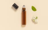 Flacon roll-on 15 ml en verre ambré et bille acier